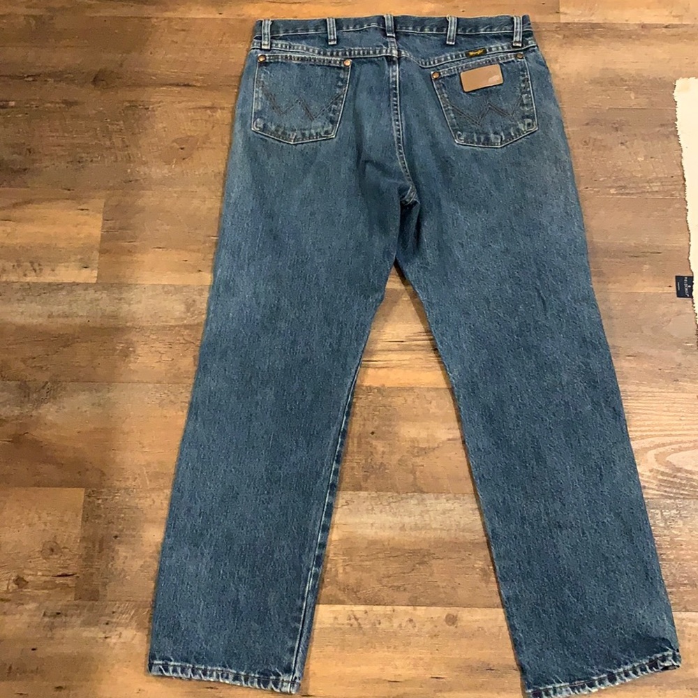 Wrangler 13MWZ 36x30